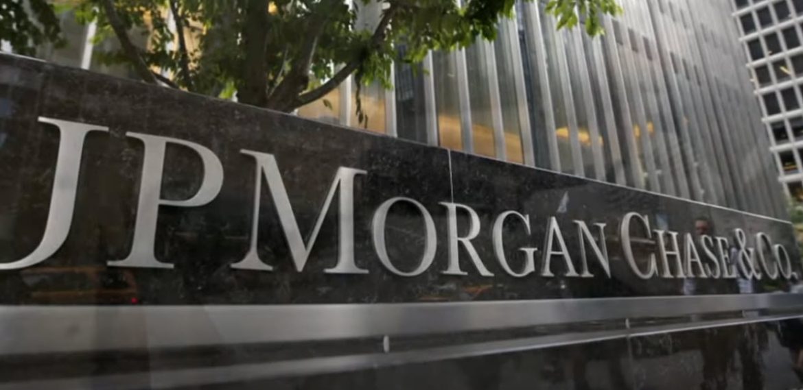JPMorgan-Chase-CEO-Warns-of-Potential-Interest-Rate-Surge-Beyond-Eight-Percent